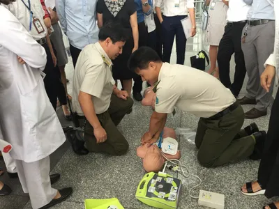 Huấn luyện CPR & AED cho nhân viên an ninh sân bay - Training CPR & AED for airport securities